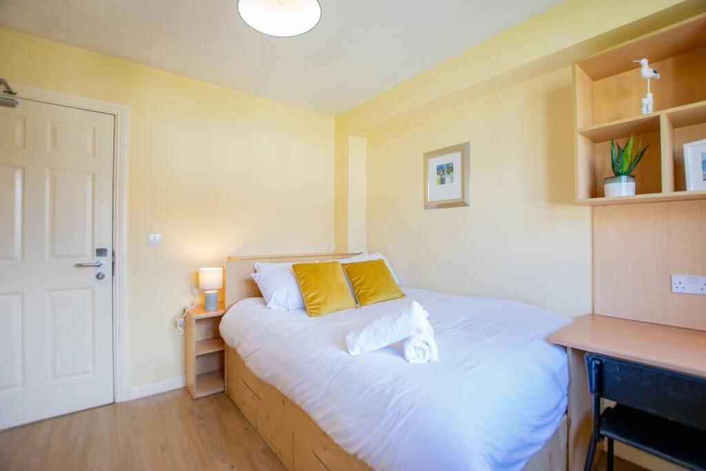 103 - The Townhouse At Gort Na Coiribe By Shortstays Ferienhaus