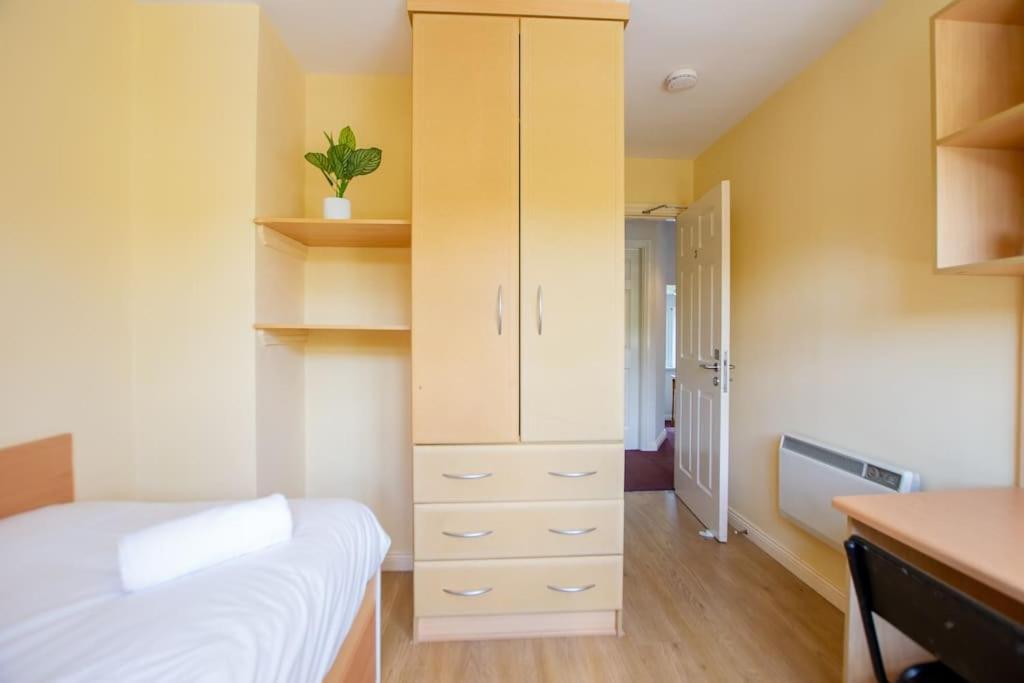 103 - The Townhouse At Gort Na Coiribe By Shortstays Casa vacanze
